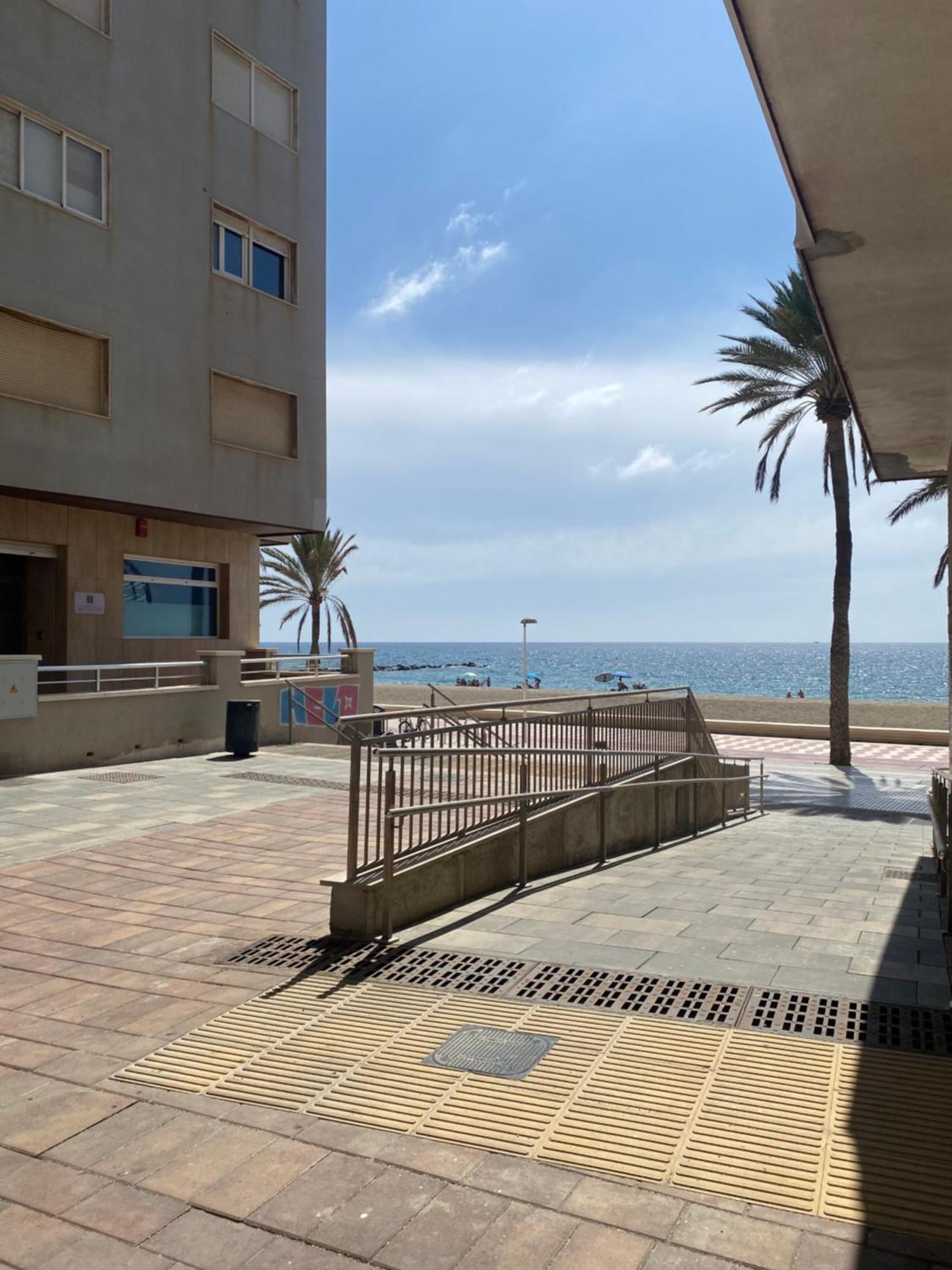 Almeria Playa Zapillo Екстериор снимка